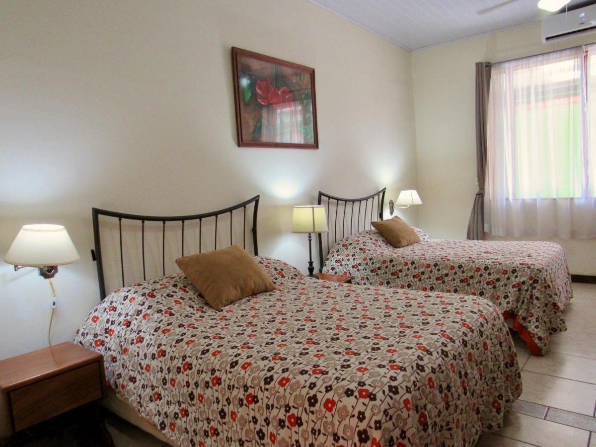 La Guaria & Hotel Alajuela